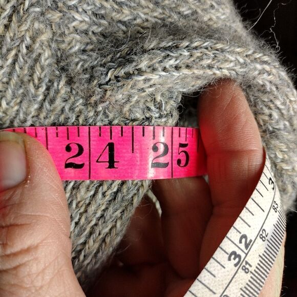 Vintage Alpaca sweater  - Picture 6 of 7